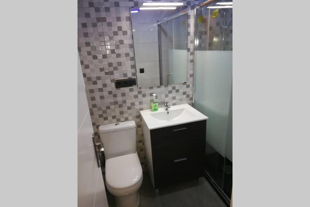Apartamento Centrico , Wifi + Desayuno Λογκρόνο Εξωτερικό φωτογραφία